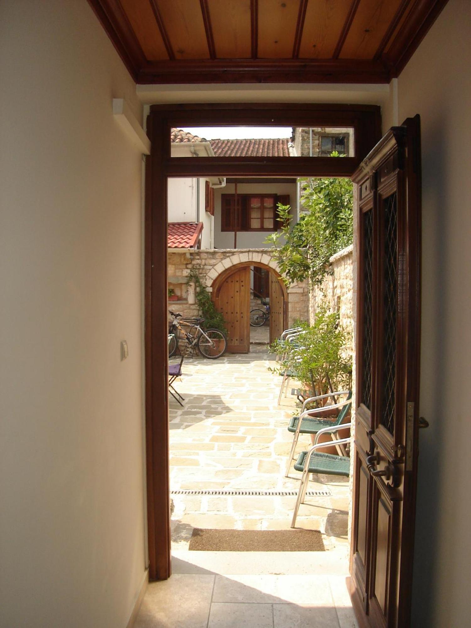 Siarava Otel Yanya Dış mekan fotoğraf