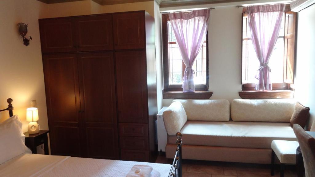 Siarava Otel Yanya Dış mekan fotoğraf